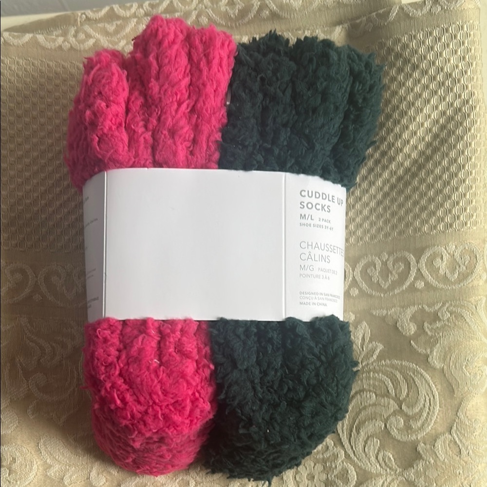 Athleta Kids' 2 pack of Pink and Dark Green fuzzy socks size M/L